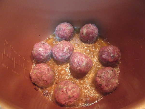 Albóndigas en salsa de cebolla olla GM