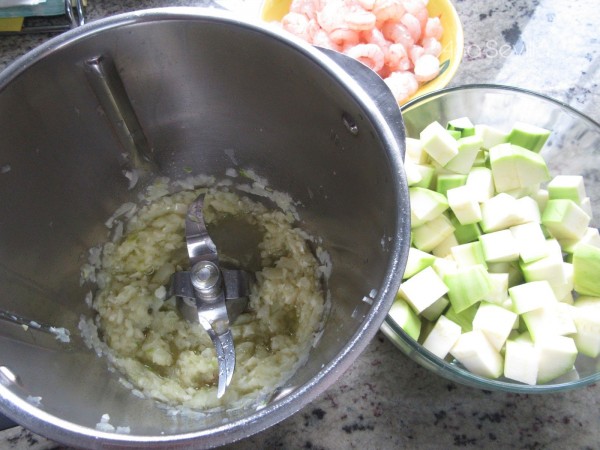 Revuelto de calabacín y gambas Thermomix