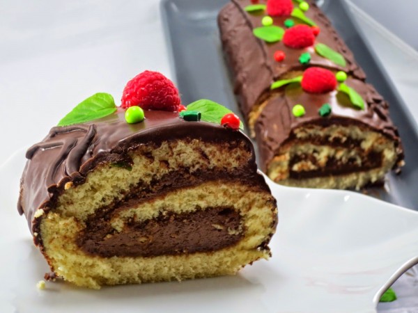 Tronco de mousse de turrón y chocolate Ana Sevilla cocina tradicional