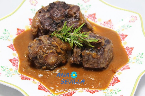 Rabo de toro al vino tinto con Thermomix