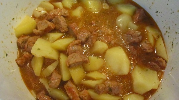 Guiso de solomillo con patatas olla GM