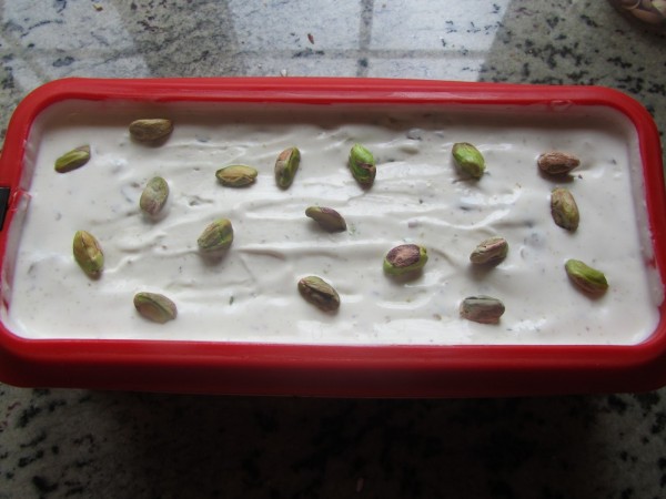 Helado de yogurt y pistachos con Thermomix