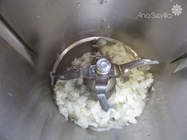 Aguacates rellenos de atún Thermomix