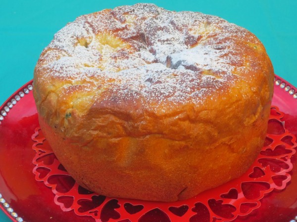 Panettone con olla GM.