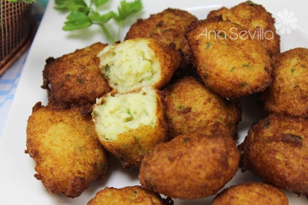 Buñuelos de bacalao  Semana Santa 