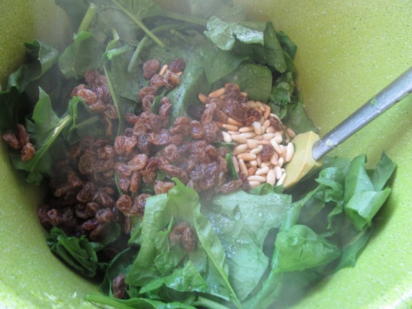 Espinacas a la catalana olla GM