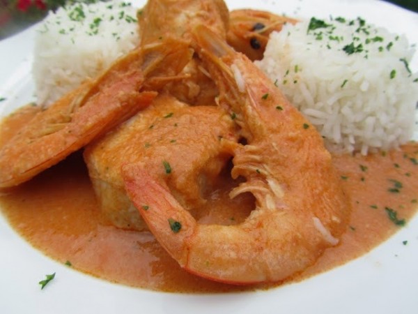 Pechugas con langostinos Ana Sevilla cocina tradicional