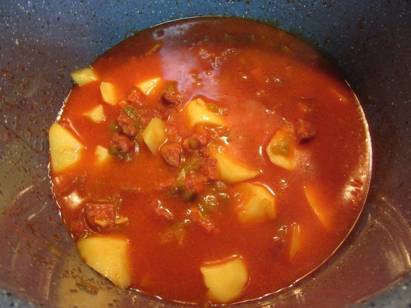 Potaje de garbanzos con patatas olla GM