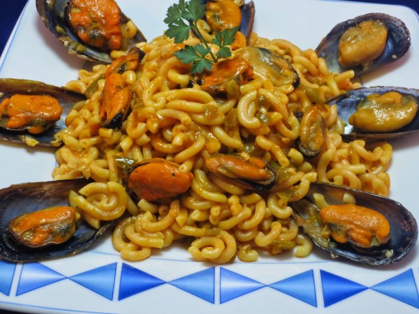 Fideuá con mejillones olla GM