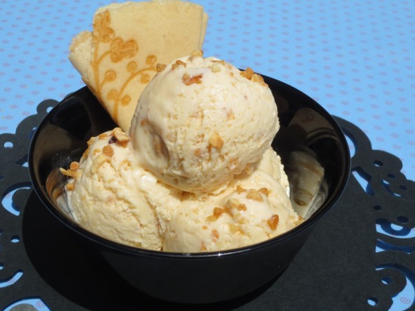 Helado de almendra Ana Sevilla cocina tradicional