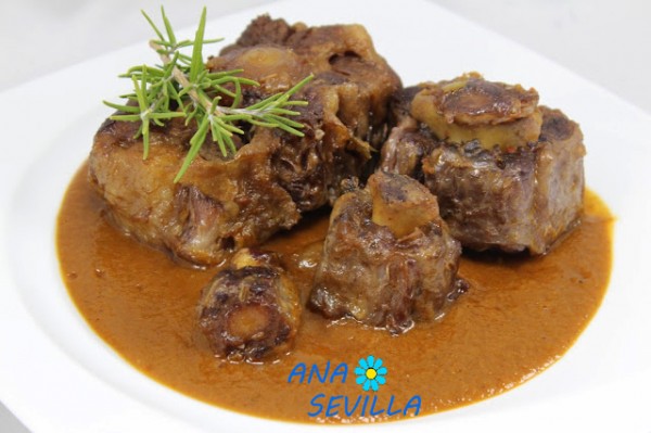 Rabo de toro al vino tinto con Thermomix