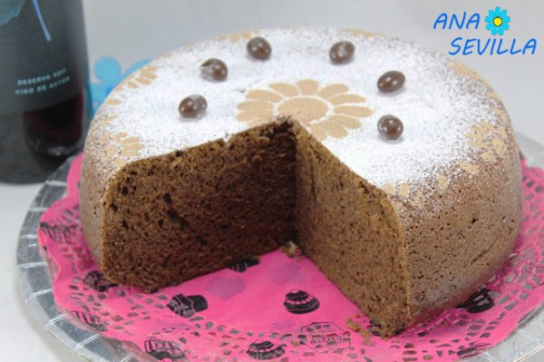 Bizcocho de chocolate y vino tinto olla gm