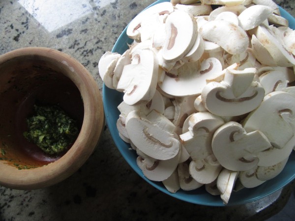 Champiñones en salsa de pimentón olla GM.
