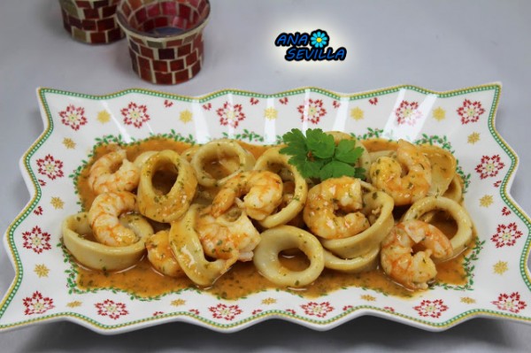 Calamares en salsa de langostinos Ana Sevilla cocina tradicional