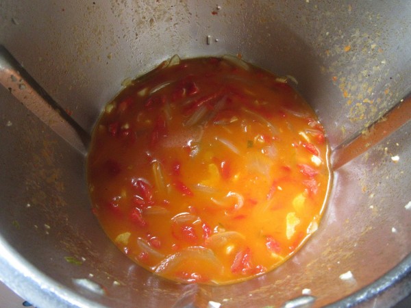 Merluza en salsa de piquillos con Thermomix