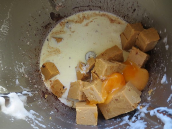 Mousse de turrón y chocolate Thermomix