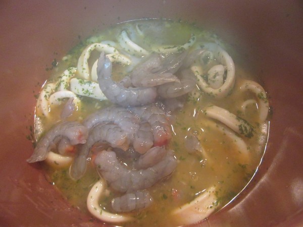 Calamares en salsa de langostinos olla GM.